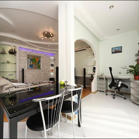 Apartmán "Нова Аркадія", Вид Моря Та Міста Oděsa Exteriér fotografie