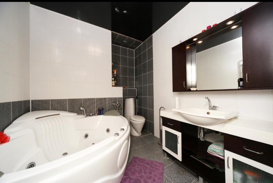 Apartmán "Нова Аркадія", Вид Моря Та Міста Oděsa Exteriér fotografie